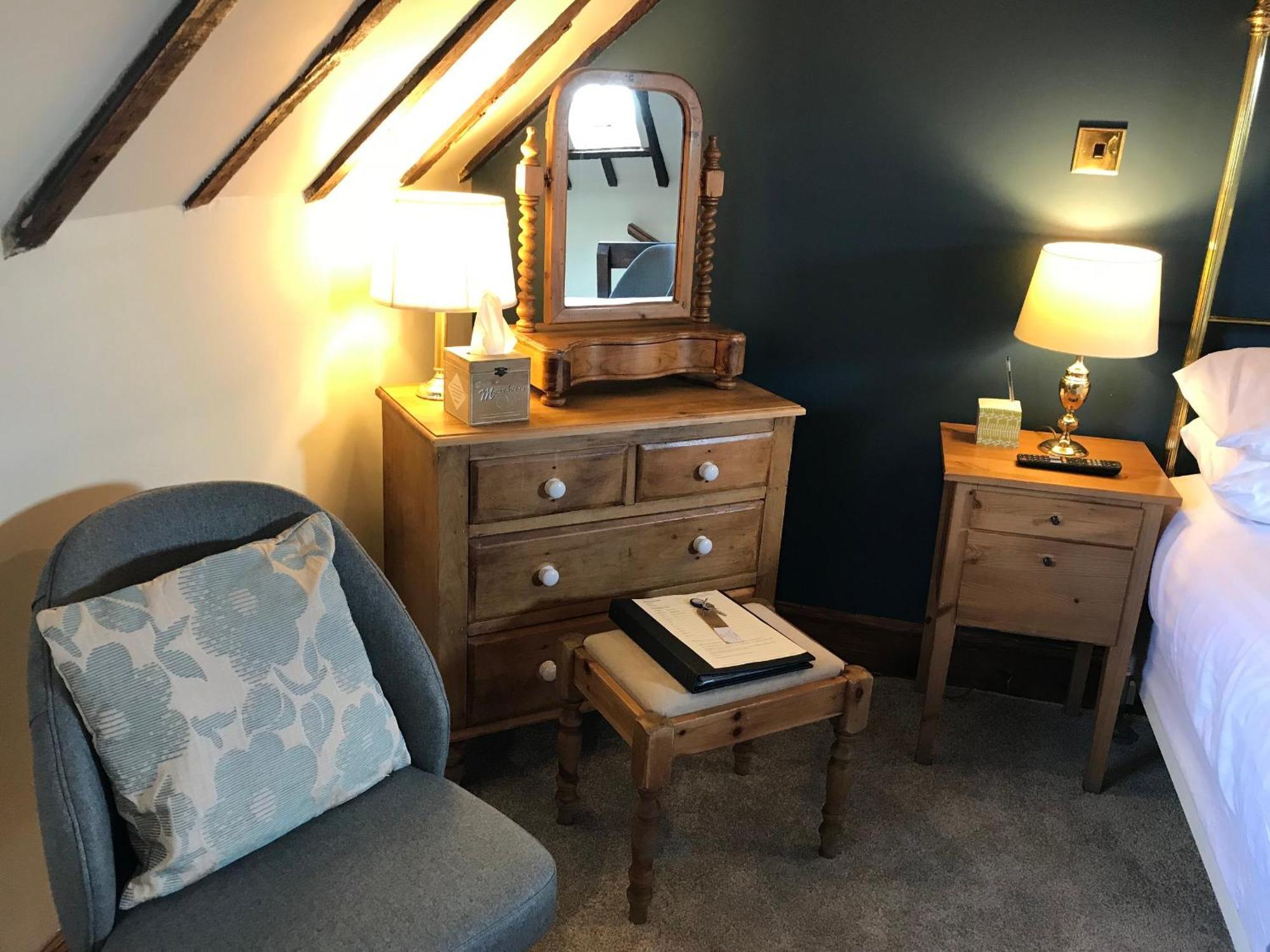 Sebastians Hotell Oswestry Eksteriør bilde