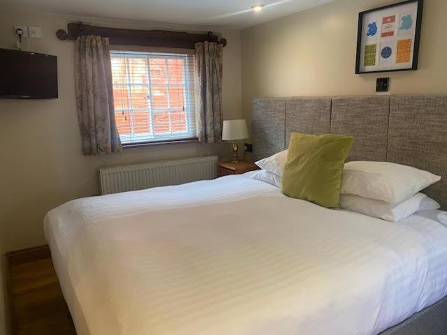 Sebastians Hotell Oswestry Eksteriør bilde